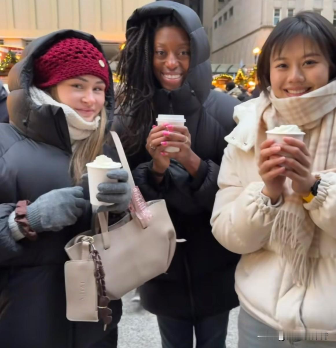 中国女排队长龚翔宇勇闯美国联赛，没有比赛去芝加哥旅游的一天！不愧是大城市，吃的、