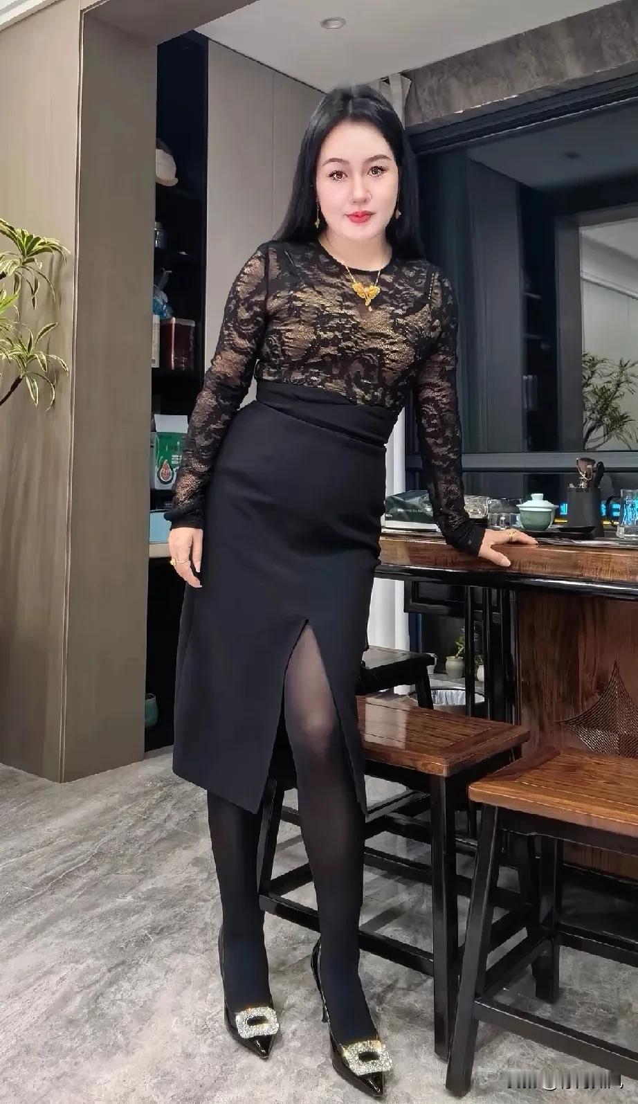 86年40岁做个灵魂高雅的女人好看的皮囊千篇一律有趣的灵魂万里挑一