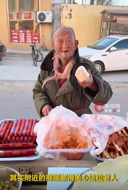 小伙子，好样的。还未走进高考的考场，你已赢得了人生。在山东潍坊，最近被一位高