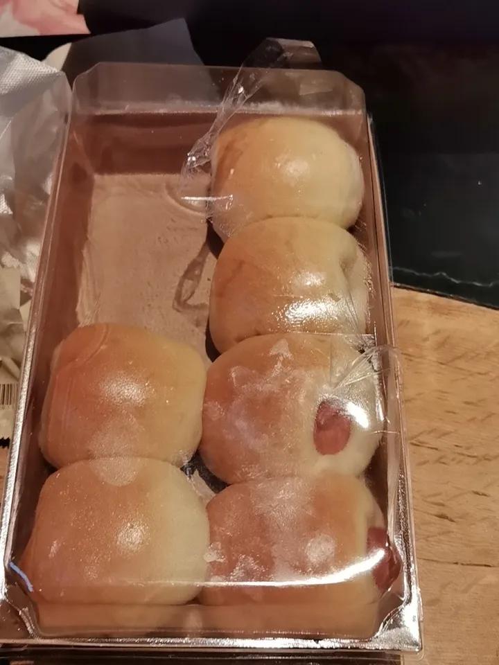 15条一定要明白的人情世故1、去探望生病的亲戚，给钱。2、到朋友家做客，别