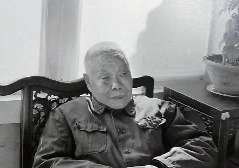 清朝太监回忆：妃子洗澡从不用手和避讳太监，十分侮辱人。中国最后一个太监孙耀庭回忆