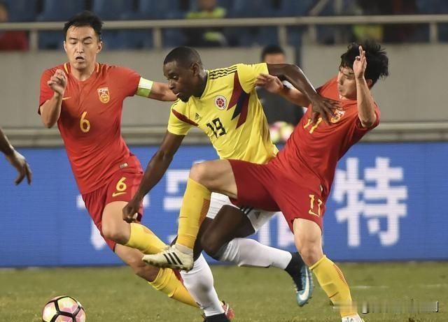 中国足球与欧洲足球差距在哪中国足球与欧洲足球差距显著。体制上，欧洲足球以盈利