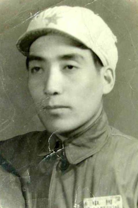 1952年，志愿军师长回国治病，给他看病的女医生说，她和恋人潘田失散8年了。师长