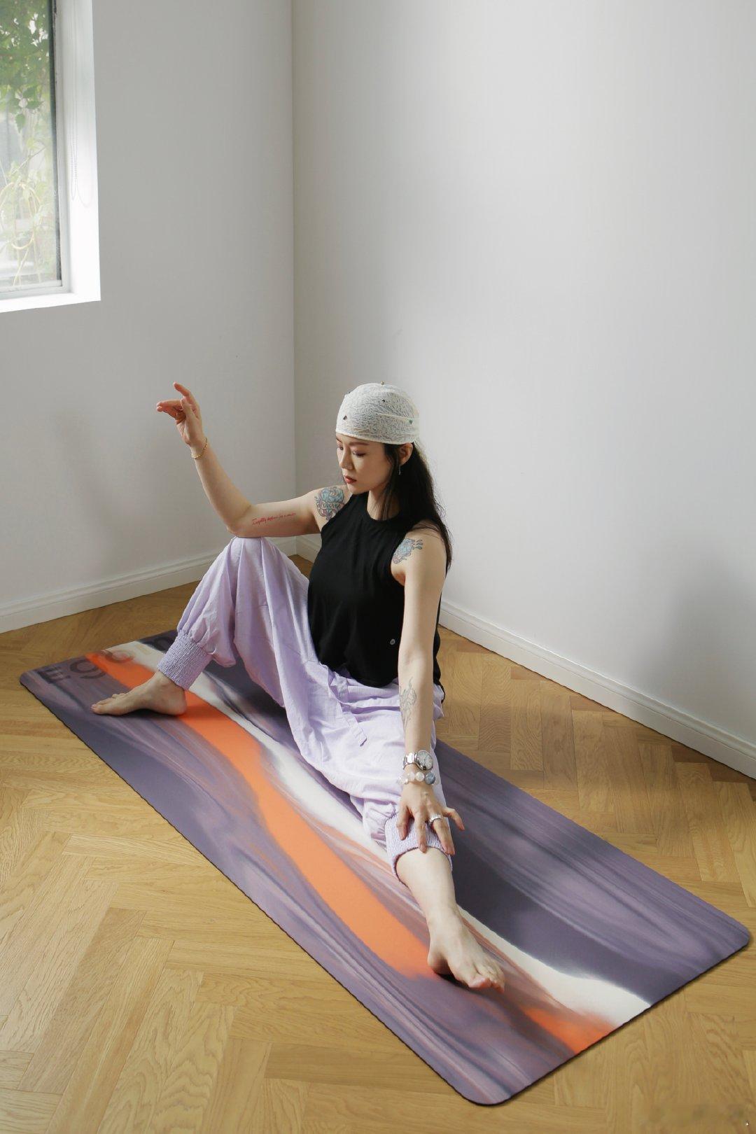 新造型、新垫子、新裤子，动起来也觉得很开心～全民运动flag大会不停运动3个月