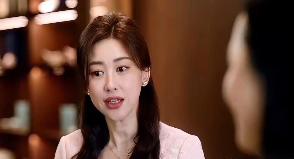 《蜜语纪》演到现在才看清，比起聂予诚的绝情背叛、鲁贞贞的恣意挑衅，真正把许蜜语推