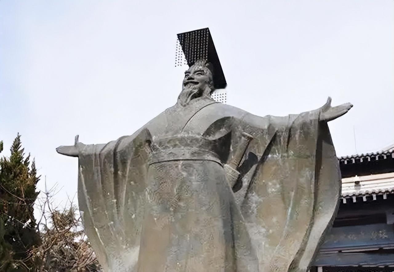 秦始皇是否可以被称为民族英雄，这个问题在历史评价中一直存在争议，关键在于我们如何