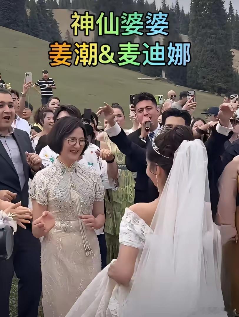 不是说新疆遍地迪丽热巴吗，看来这传言也就听听得了