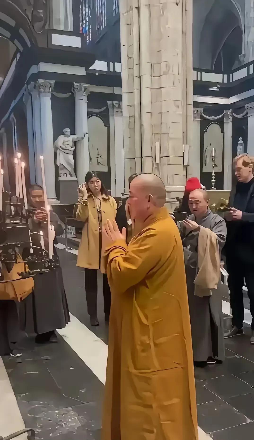 没想到中国和尚喜欢念外国的经，更没想到佛门弟子竟然抛下老祖释迦牟尼，跑到欧洲去跪