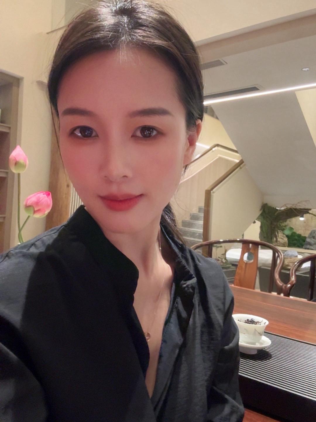 做人靠心不靠嘴 交往靠真不靠伪 有人相交但求一份实在 为人处事 但求一份诚恳
