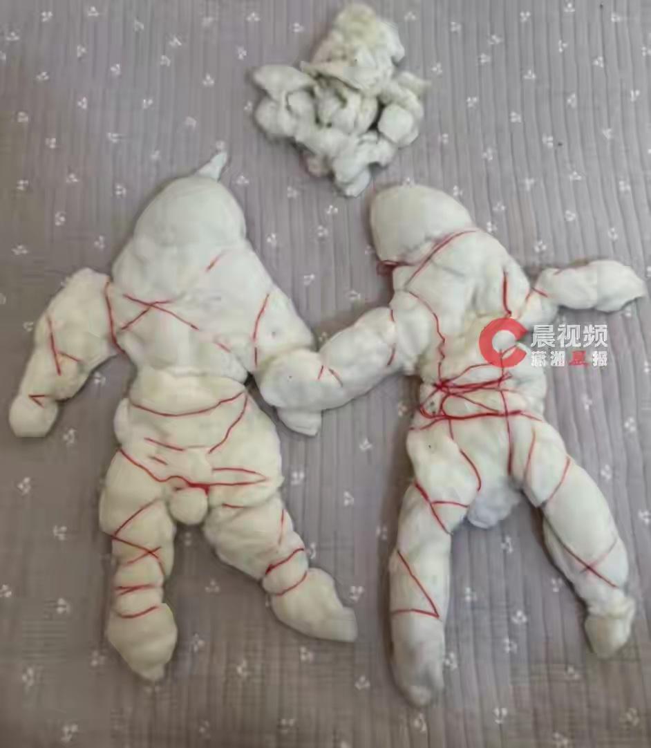 河南焦作，女子结婚时，婆婆亲手做了喜褥，她睡了9年，总感觉床垫有点硌，以为只是棉