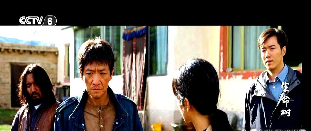 你听过哪个英雄是这样沉默的吗？他一生沉默，却用手里的盐巴，扑向了一头狼。十年