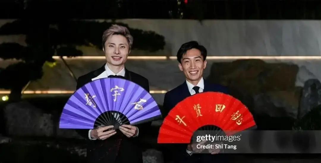 退役第3年，林丹悄悄建起一座“羽球工厂”2024年4月，深圳南山体育馆挤满