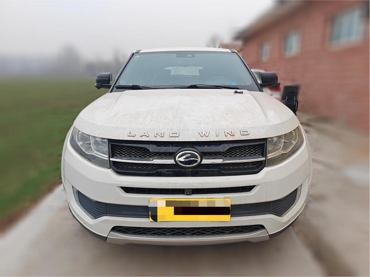 山寨版路虎，谁还记得陆风X7？前两天验了一台陆风X7，2016年2月上牌，跑了