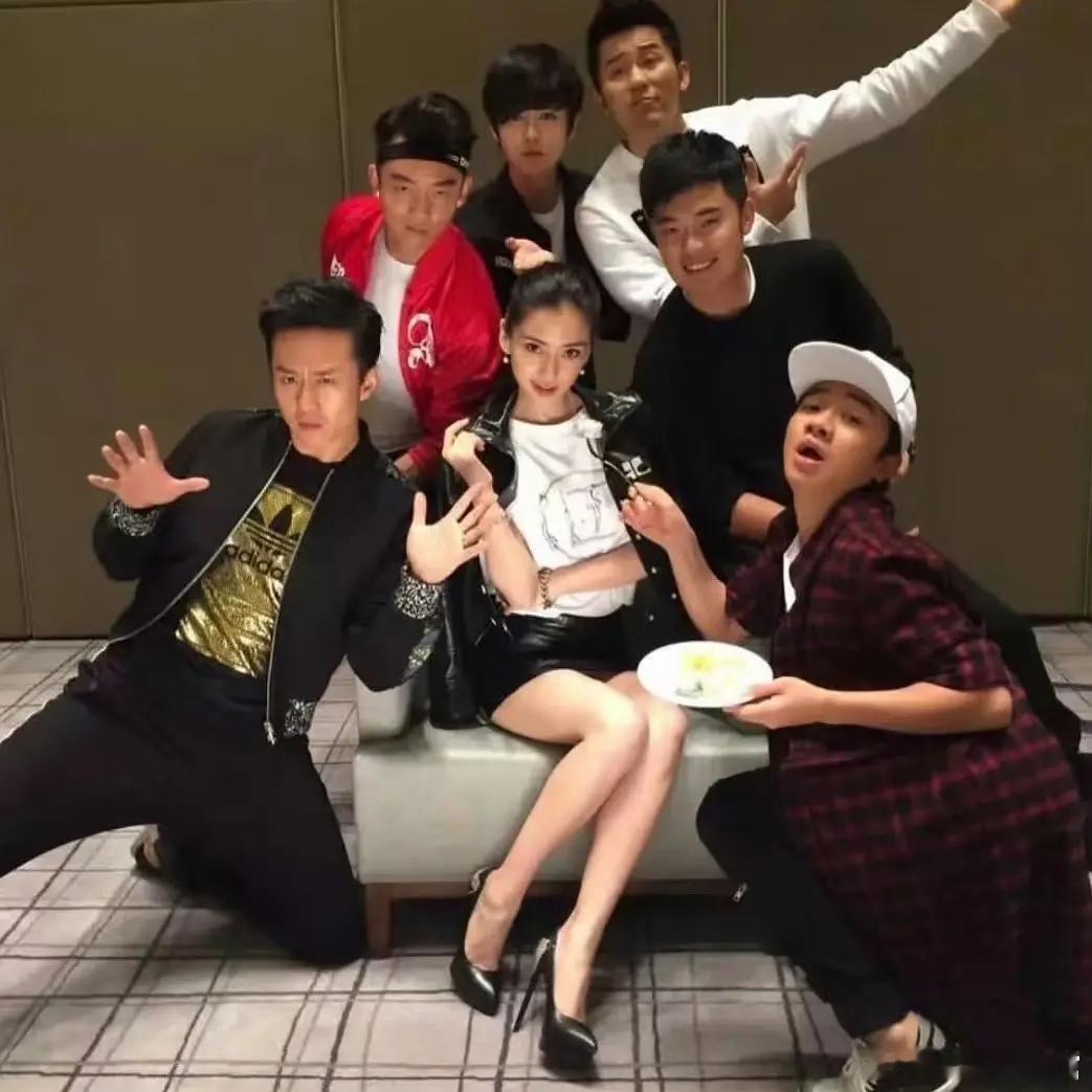 居然复刻了跑男当年站位，真的爷青回啊