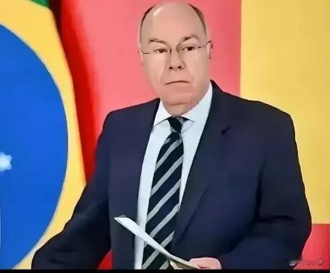 外交部又要忙了！因为6月1号，又有一重要人物访华，他就是巴西外长维埃拉。