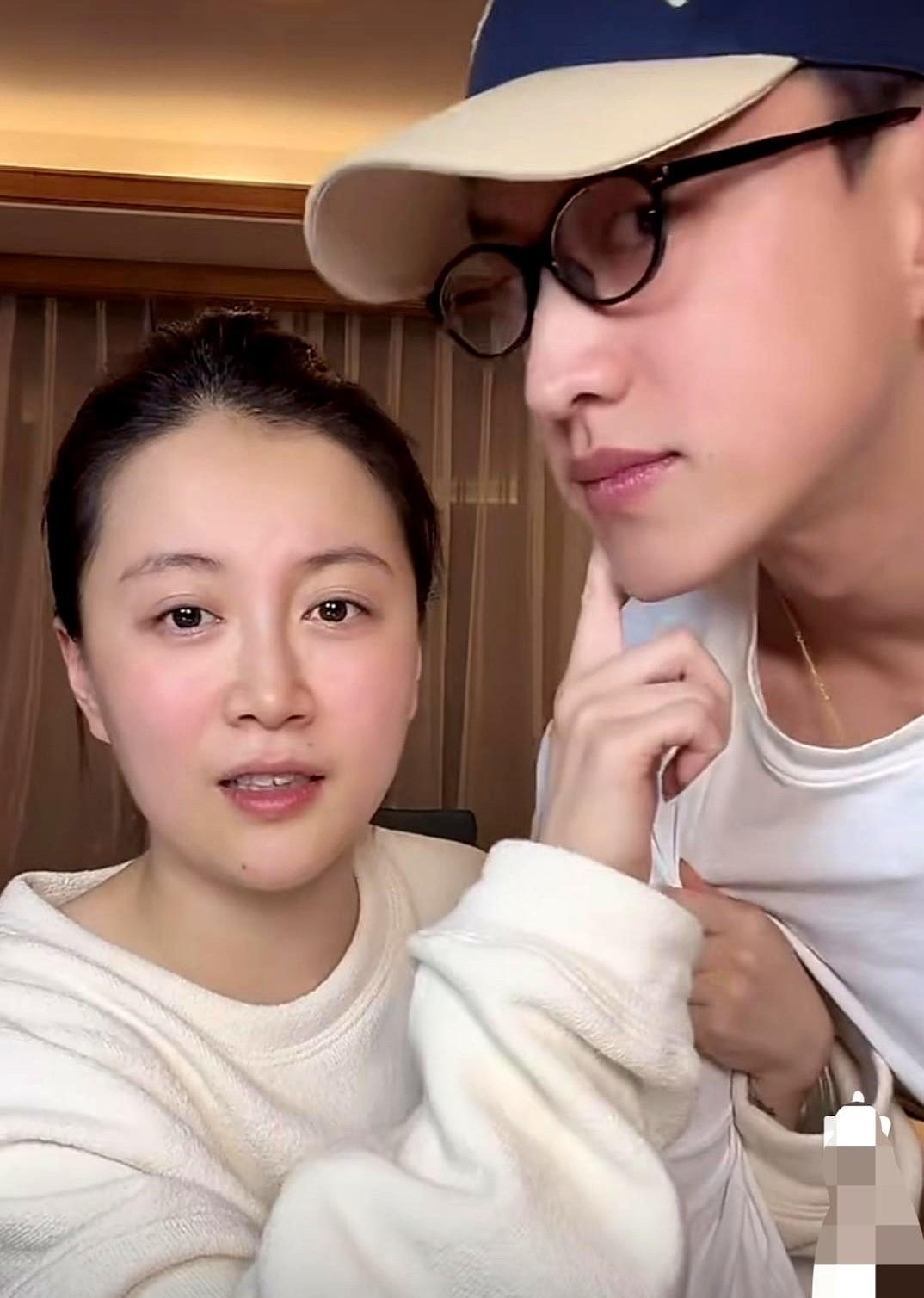 离了婚，账号一改。粉丝涨了，直播间爆了。前夫沉默如金，她开口就是千万销量。