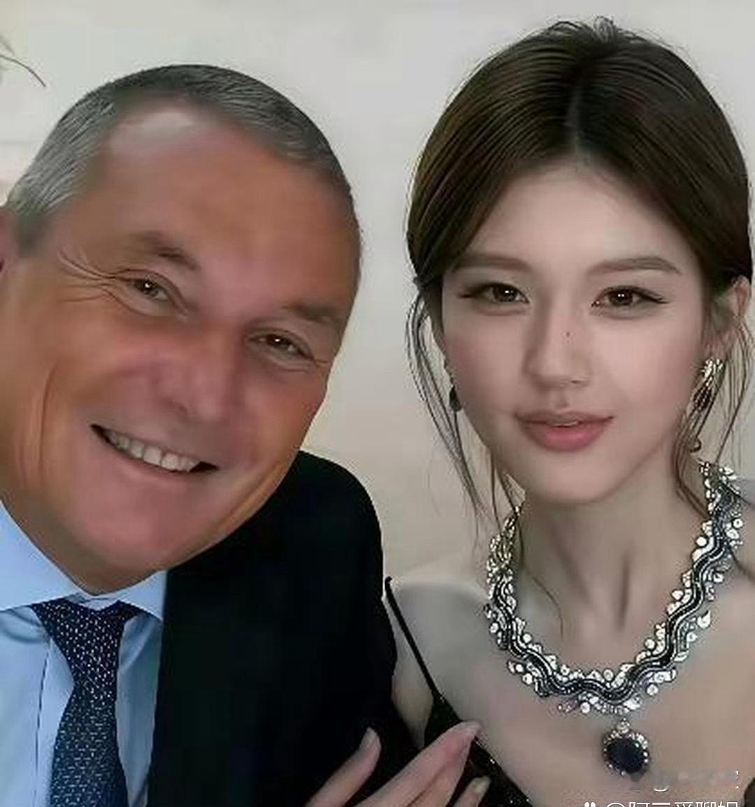 张元英和赵⁠⁠﻿露‏思‏﻿‎告诉‎你，‏宝格丽CE‎O根本不会帮你P图‏⁠。