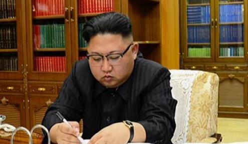 金正恩拍板，作出一个前所未有重大决定，靠近中朝边境。金正恩这次是真的把棋盘掀了