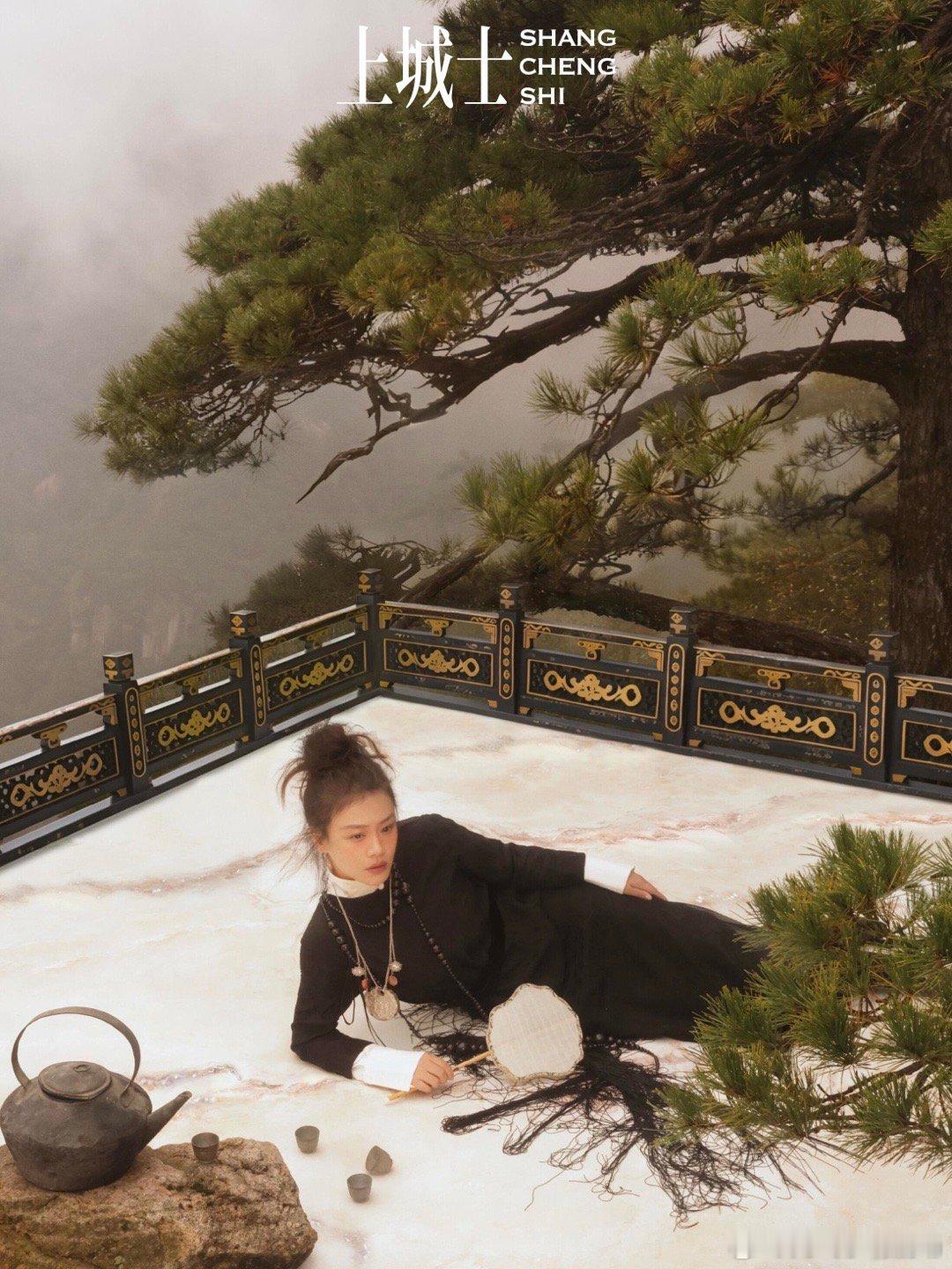 陈漫镜头下的马思纯，拍出了她身上的侠气🍁马思纯x上城士「途中风物045」