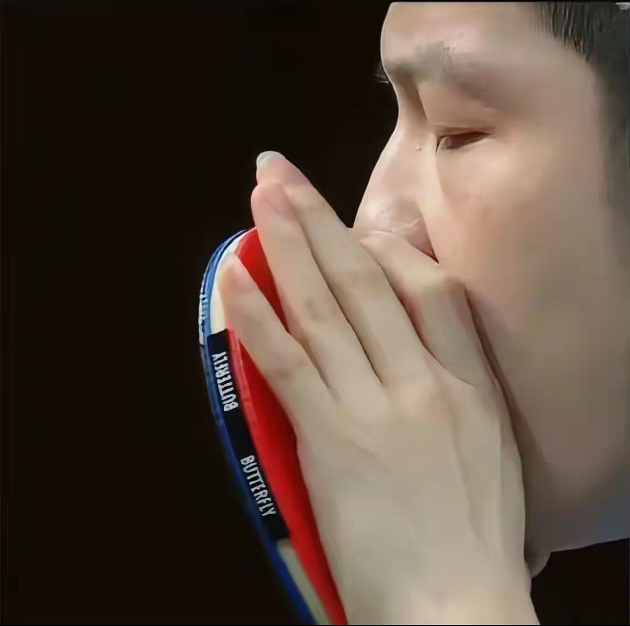 就简简单单哈了一下的小东东🐼