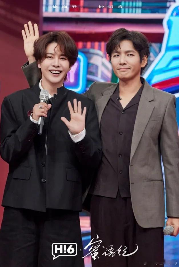 四月剧市唯一顶流黑马，还得是钟汉良、朱珠主演的《蜜语纪》。剧集云合市占率强势冲破