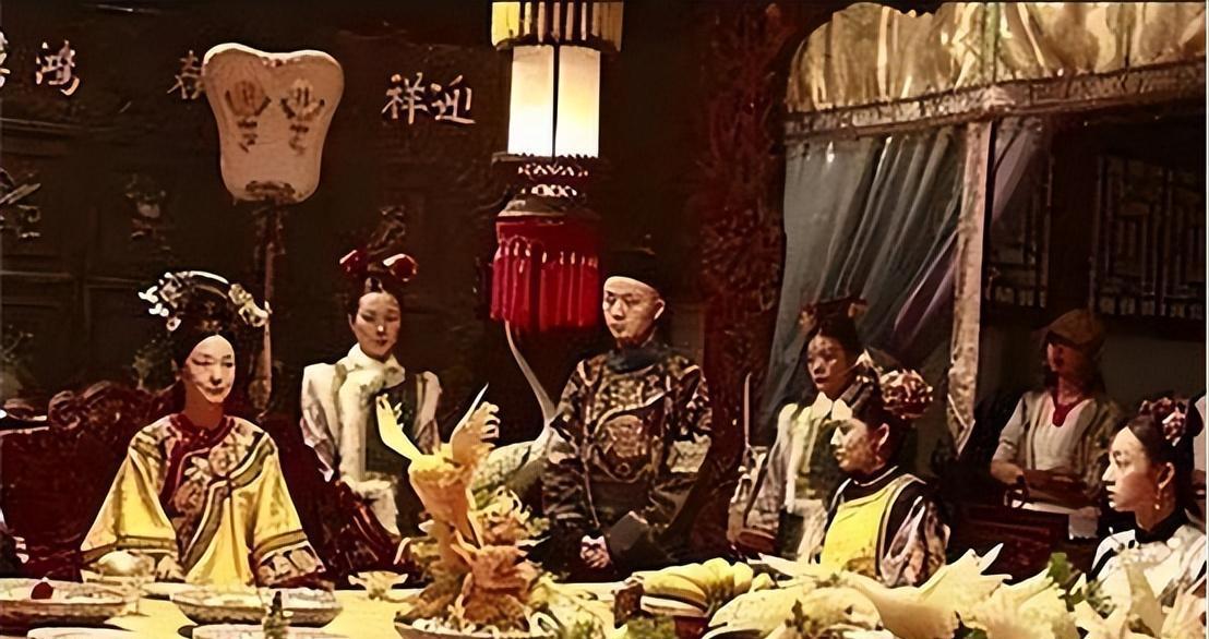 慈禧老太后只手遮天，觊觎权力更护着钱。这话可不是随便说的，1908年冬天，刚