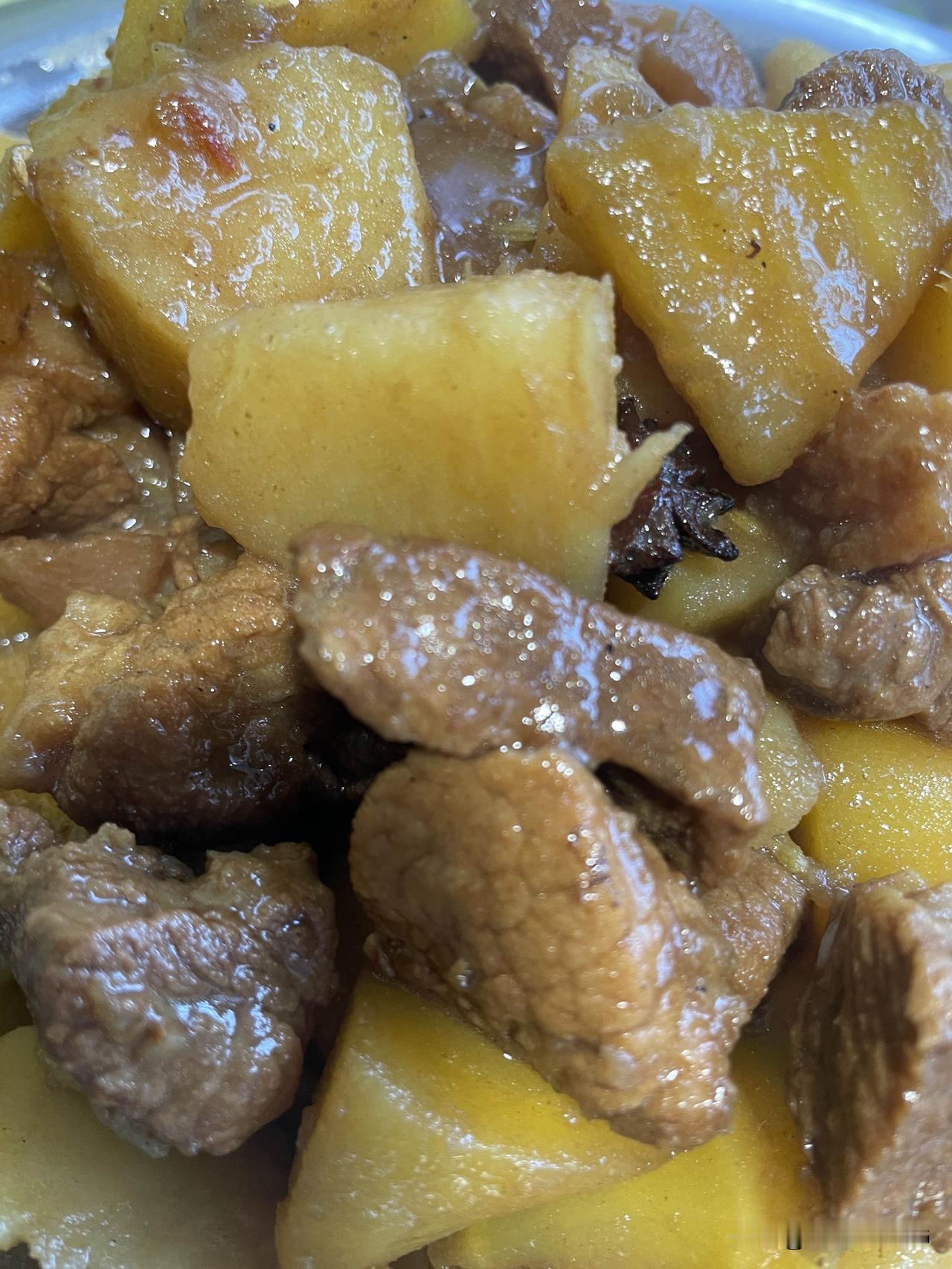 还有道菜[红脸笑]豇豆角拌牛筋豆干给忘拍了