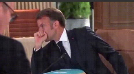 马克龙这家伙最近的确有点反常，他在加拿大的G7会议上，不清楚马克龙到底跟梅洛尼