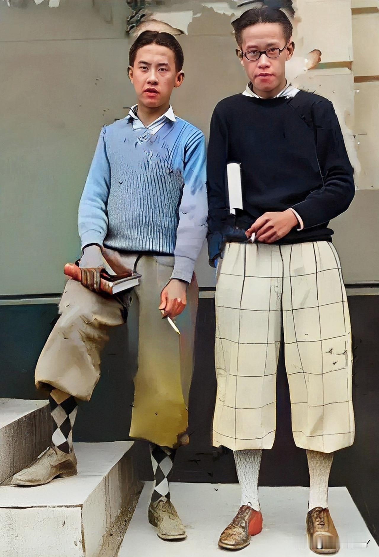 这便是袁世凯两个儿子年轻时的真实模样，大家看看！这绝非演戏，也并非替身，而是19