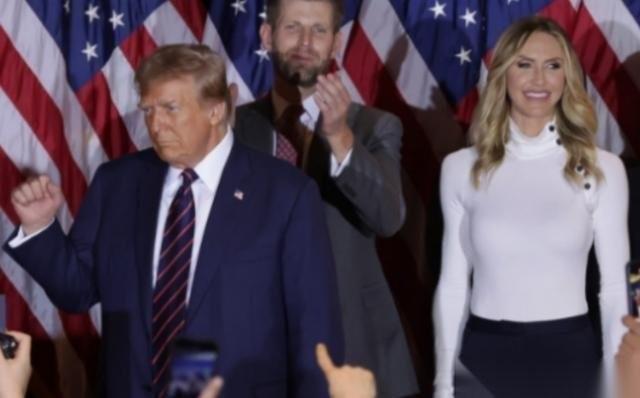 全世界都在盯着特朗普下月中旬的访华行程，结果美国那边突然放出一个大消息，直接引爆