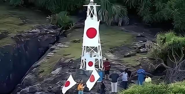 钓鱼岛不必拆灯塔！中国这招更绝，日本只能干瞪眼，太解气了！为什么钓鱼岛上的那座