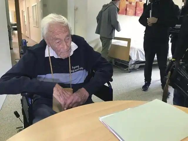 2018年，澳大利亚一位104岁的科学家，前往瑞士接受安乐死，当药物注射到他的体
