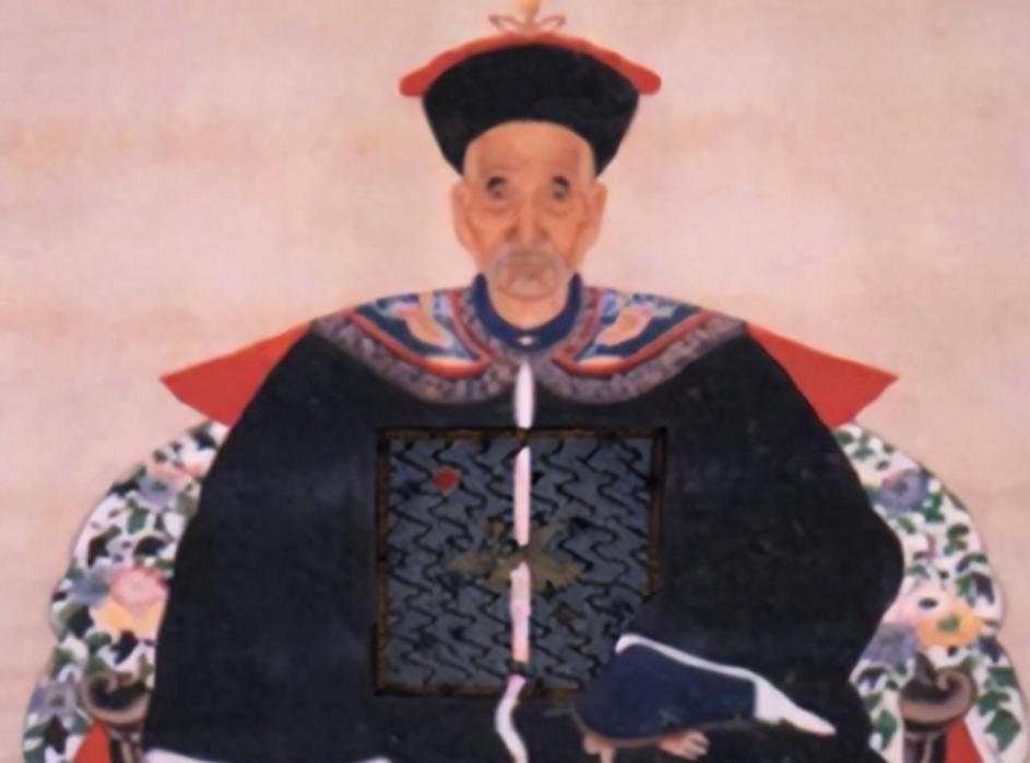 1750年，79岁的张廷玉被抄家，36万雪花白银被翻了出来，乾隆得知后哈哈大笑：