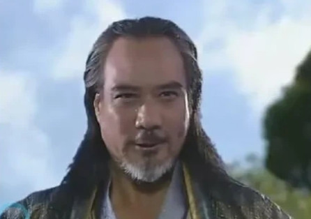 2003年，《水月洞天》导演邀请徐少强出演尹仲，并且对他说，这是部玄幻剧，对此徐