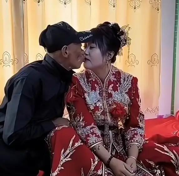 “这婚结得，比电视剧还抓马！”9月17日，陕西农村一场婚礼刷屏：新娘33岁，