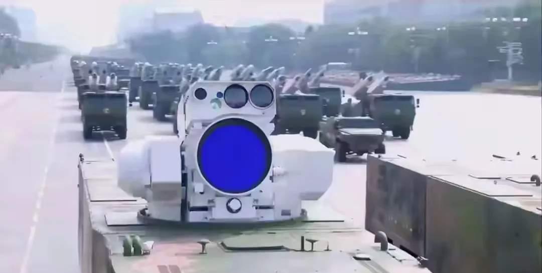 用新不用旧！我国阅兵公开先进激光器后，沙特放话:买的中国激光武器不好用这次阅兵