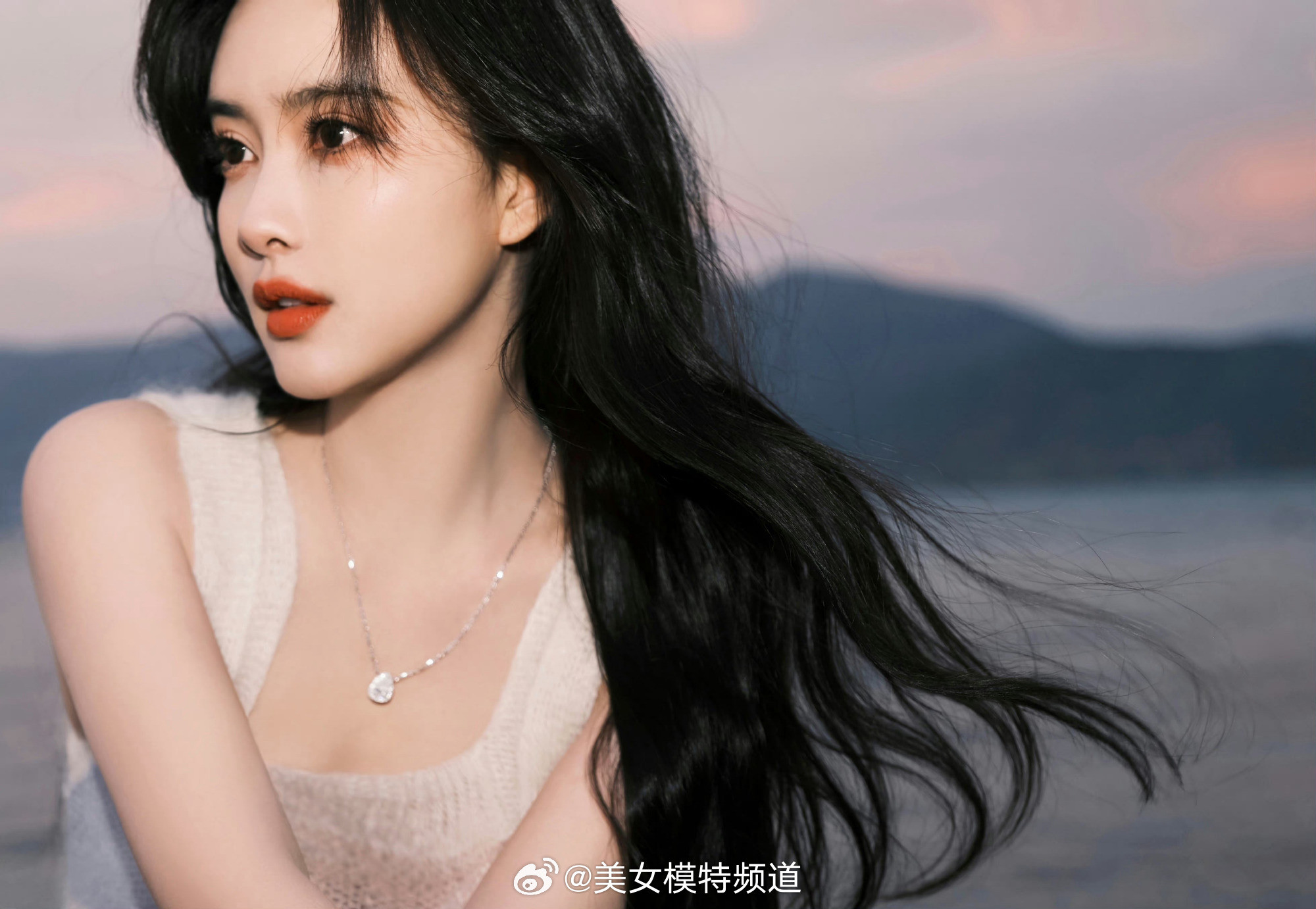 孟子义的一组海边写真