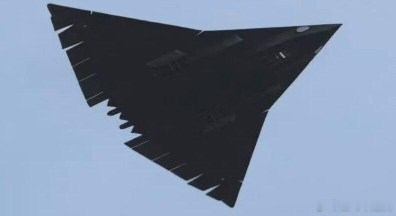 中国六代机进入新阶段，双线试飞齐头并进，美军追赶时间不多了2026年9月11日至