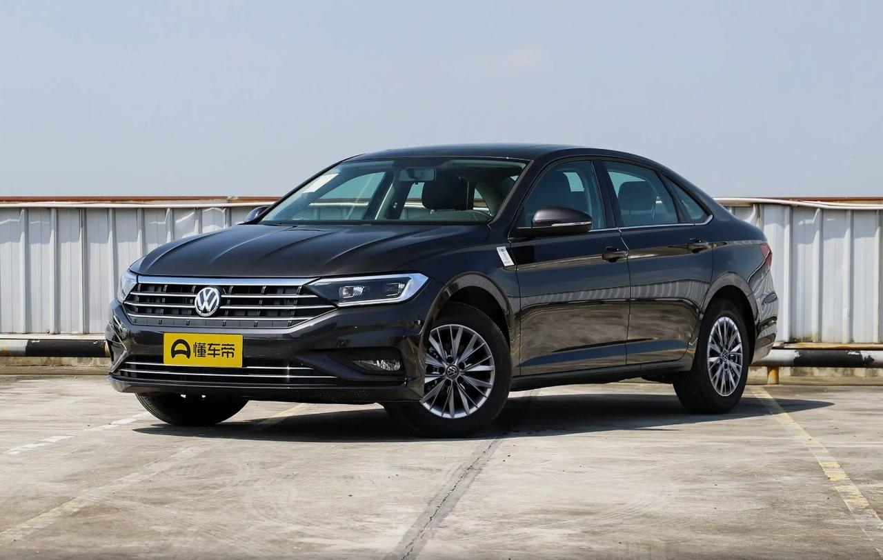 作为一台在中国卖了快20年的“老熟人”，大众速腾在二手车市场一直挺热闹。但热闹归