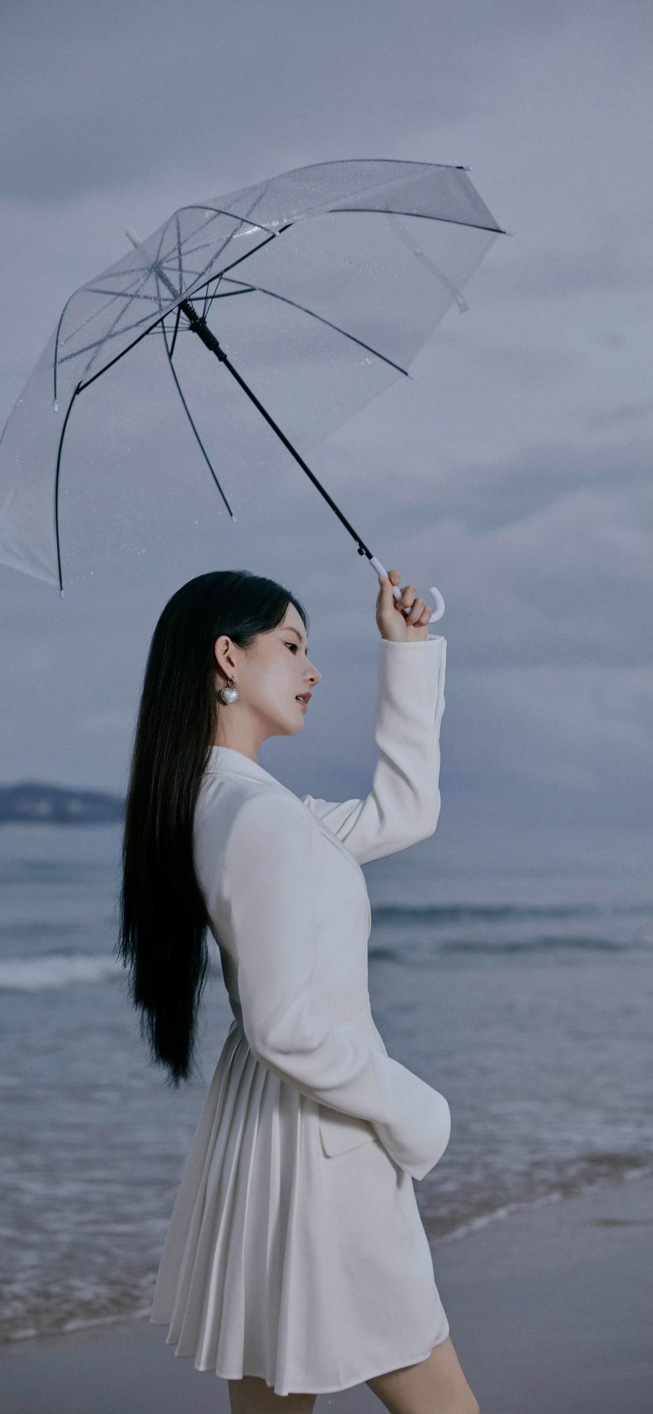 美女壁纸-第6346期-刘些宁