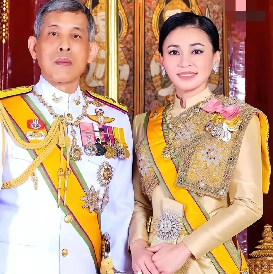 泰王的“明退暗进”之计又一次成功地把佩通坦留在了政坛。佩通坦在被停职后却意外出
