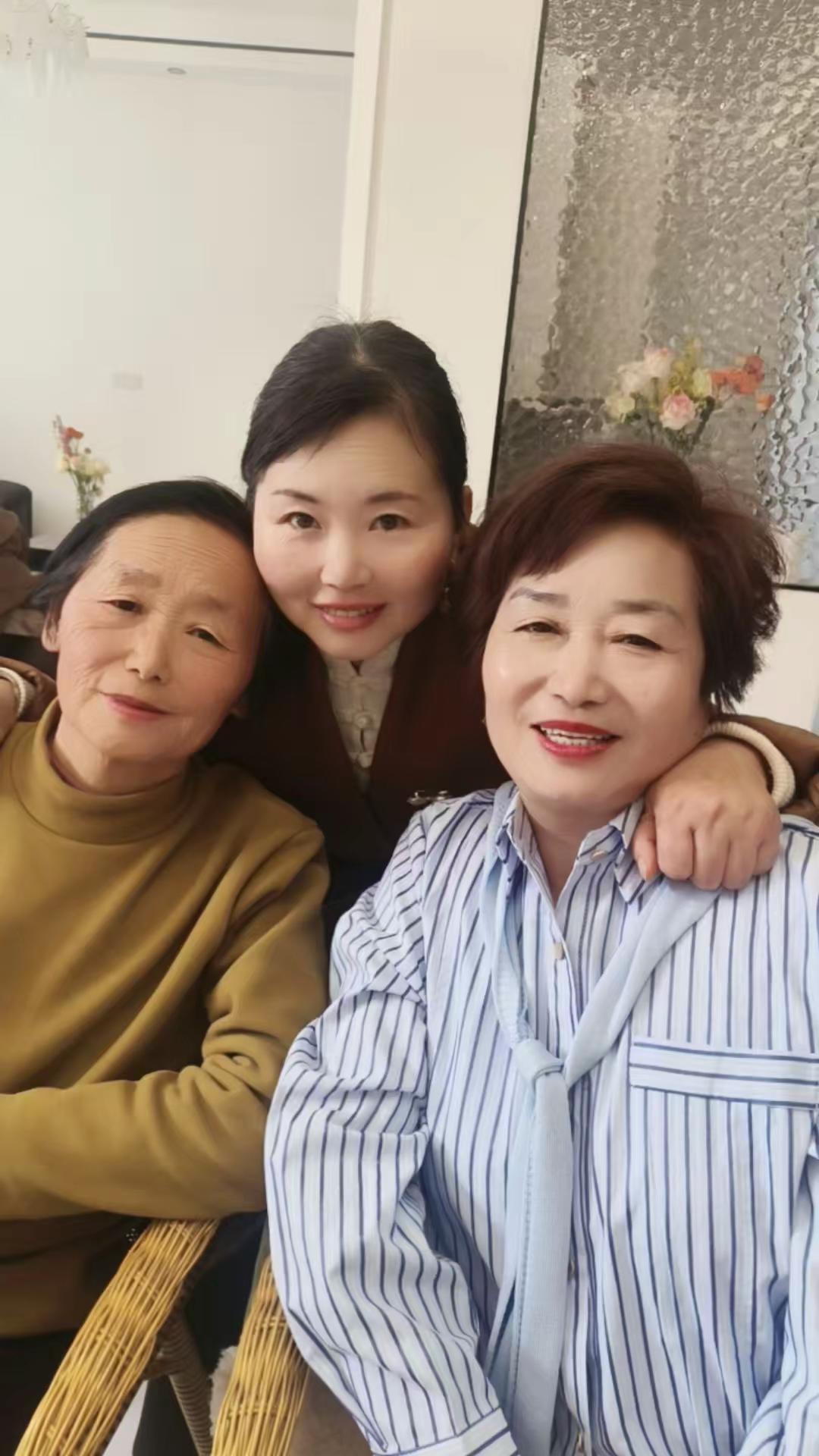 又是快乐的一天。