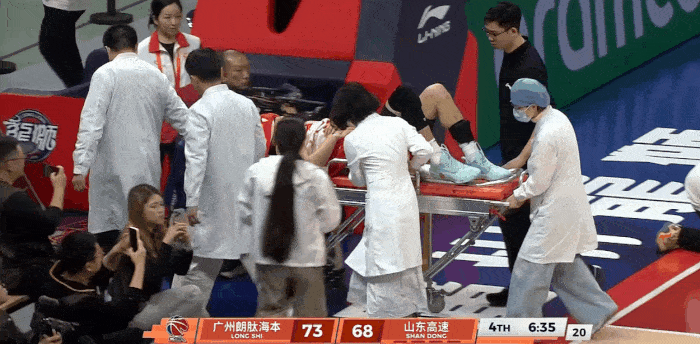 郭艾伦还能继续打职业比赛吗？郭艾伦刚打了半场球又受伤了，这次受伤真不怪谢智杰，完