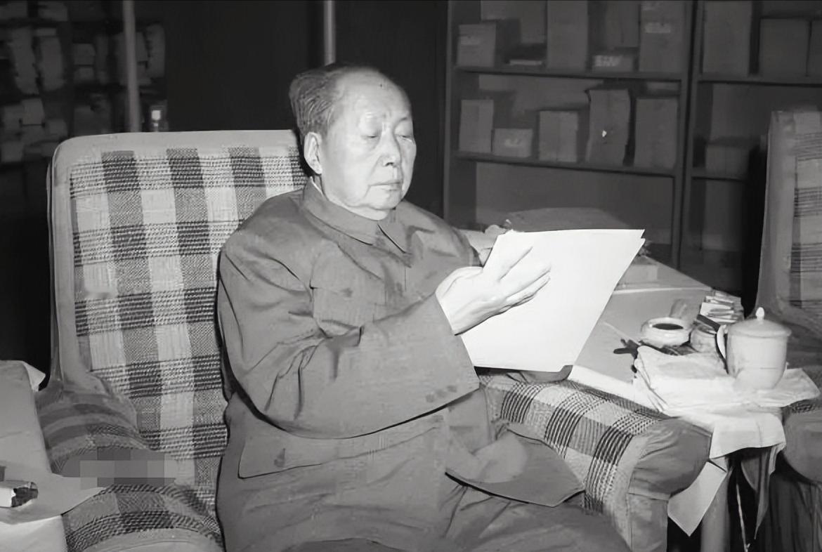 毛主席的五大遗憾： 第一：接班人选择谁？ 毛主席在世时，曾苦心孤诣地选择