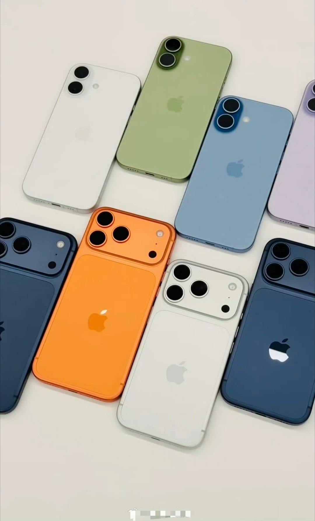 iPhoneUltra和18ProMax对比阔折叠更贵，但是肯定挡不住它一机难求