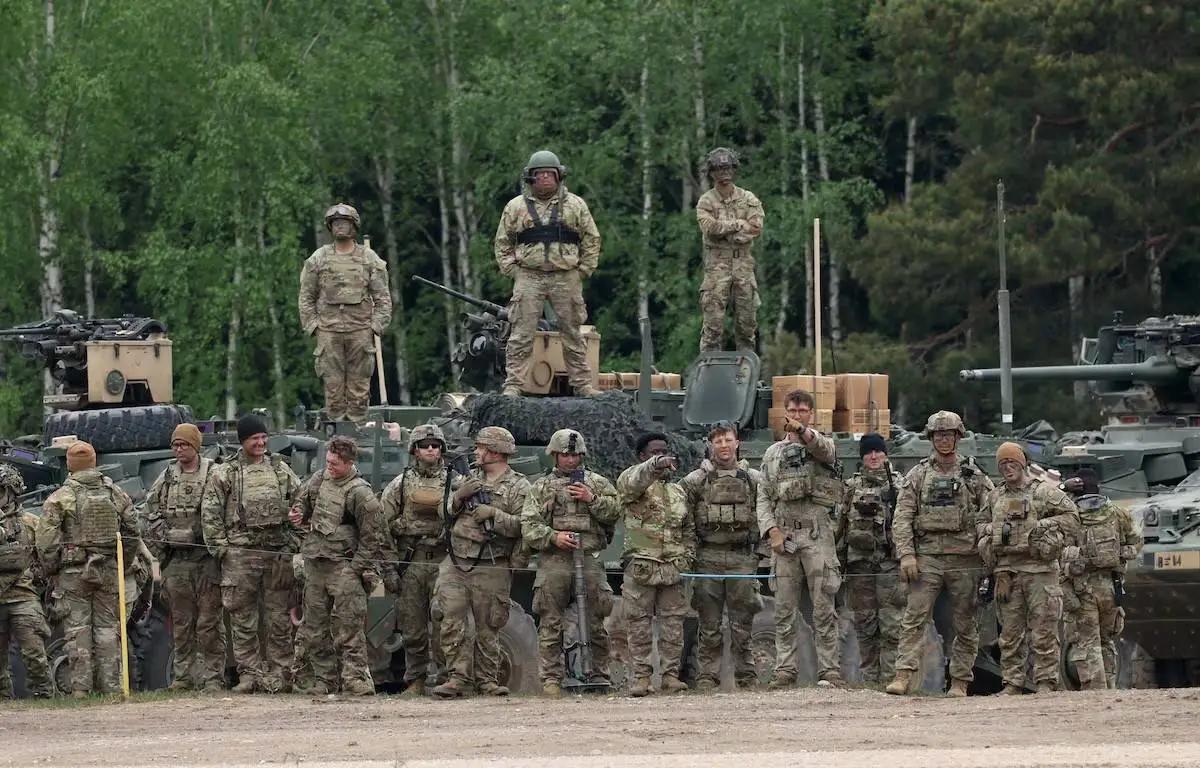 美国从中东“收手”，不是要放过谁，而是腾出手来掐住俄罗斯的能源命脉，这才是真正
