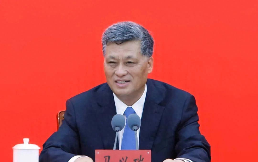 #陈小江任新疆党委书记#祝贺祝贺！马兴瑞和陈小江两人都是重用，也是对他们的一种肯