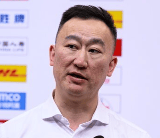 刘维伟: 我们在去年对克里斯防守不是很好, 其实今年也一样