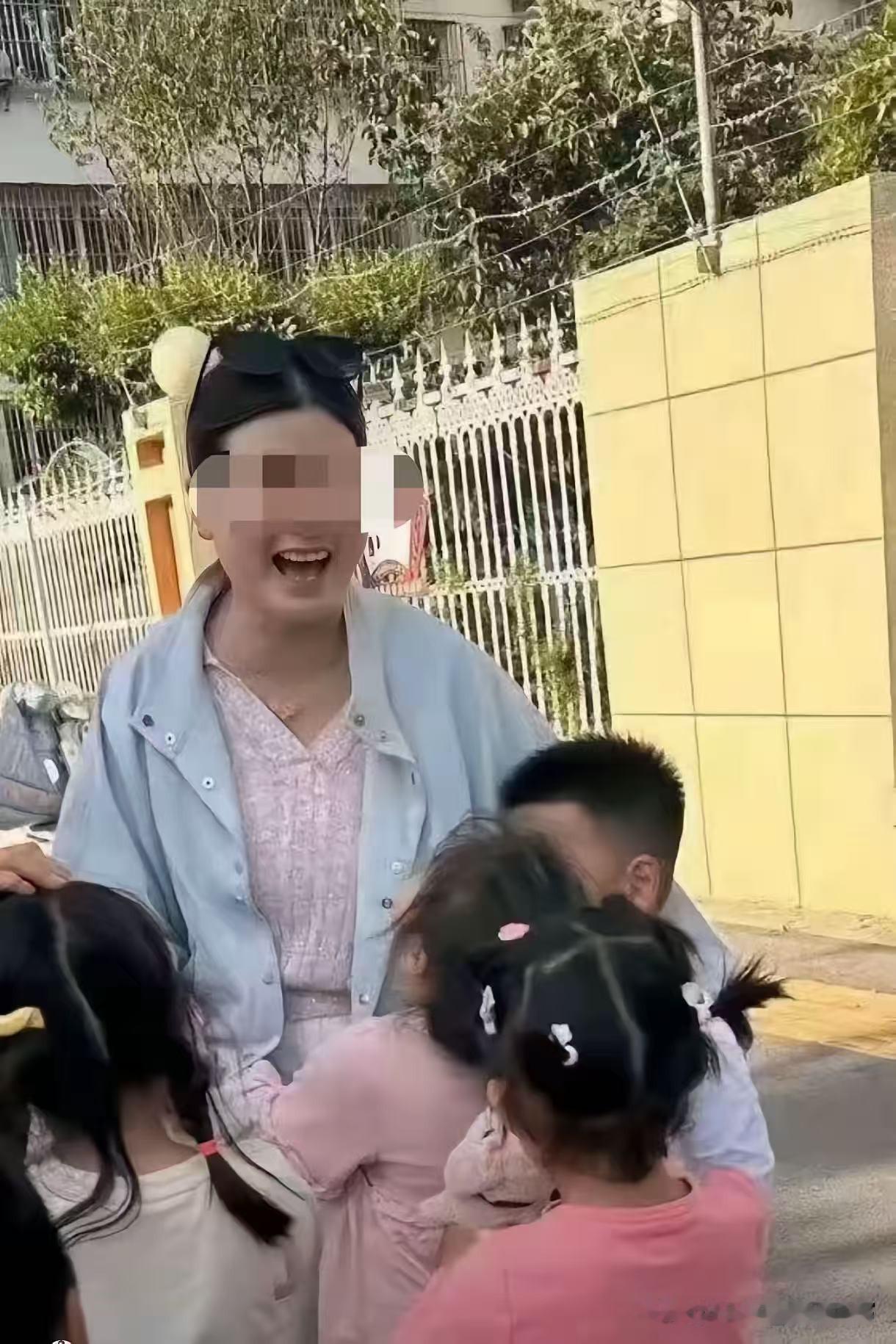 太可怕了！必须严惩到底，绝不能让热熔胶虐童老师换个地方再祸害孩子。想想监控里