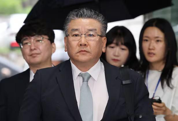 8月7日，韩国第二次综合特检组正式通报，对审计院审计委员柳炳浩予以逮捕起诉。
